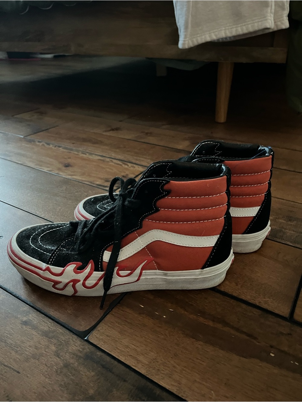 Women High-Top Skate Sneakers in Black and Orange